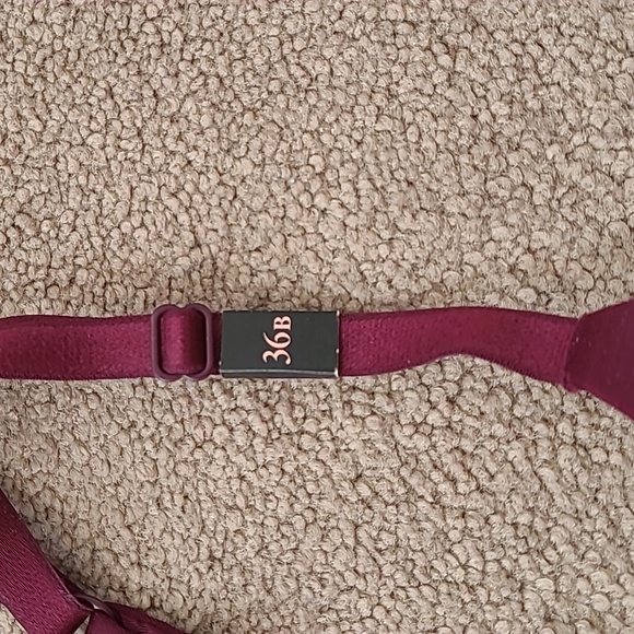 VS racerback bra - Picture 2 of 5